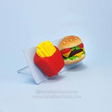Hamburguer and chips
