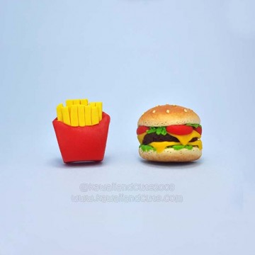 Hamburguer and chips